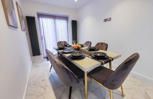 4 bed 2 bath Spacious House with 2 Driveway parking in Ilford London - Foto 4