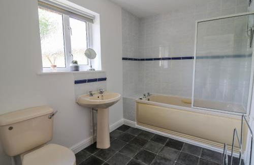 Foxes Meadow - Photo 18