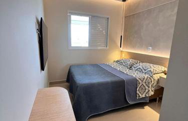 Apto em Bertioga com AC e Wi-Fi - 300m da praia - Photo 18