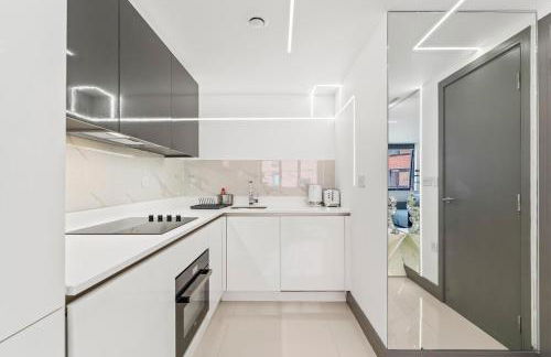 Luxury City Apartment, Walk to O2 Academy & Bullring, Sleeps 4 - Foto 14