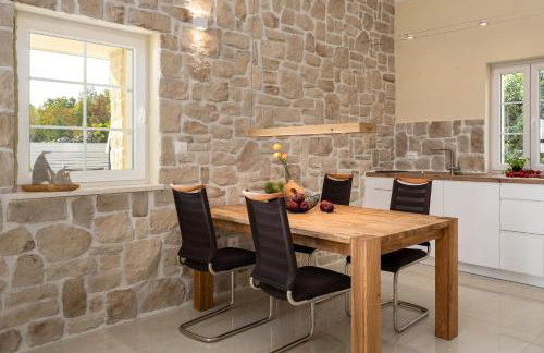 Angel Marie Villa in a calm location with sea-view - Foto 5