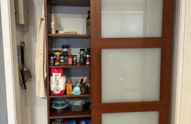 3-Story Townhome Free Parking Private Patio Washer-Dryer - Foto 53