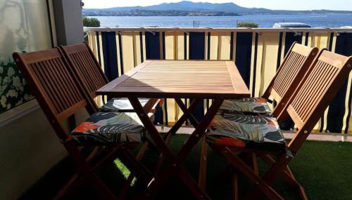 Front de mer - Emplacement prisé au calme - T2 moderne et entièrement climatisé - Tout à pieds - Foto 3