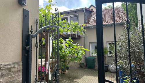 Idyllisches Haus Ferienwohnung in Jena direkt an der Saale - Foto 2