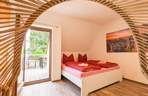 B6 - Urlaubsmagie - Inmitten der Sächsischen Schweiz mit Balkon mit Ausblick auf die Sandsteine - Foto 1