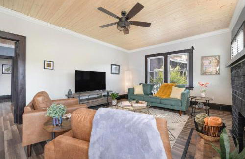 Walk to State Street - Remodeled Home - Foto 3