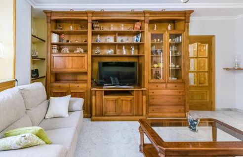 1 Bedroom Stunning Apartment In Sevilla - Foto 11