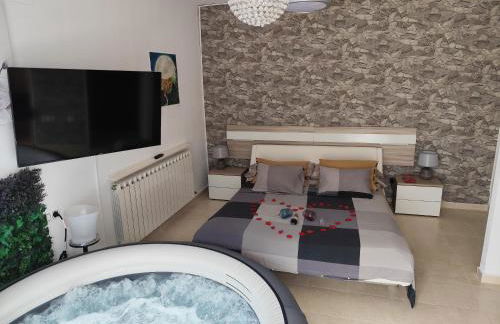 ÁTICO RILQUE, Apartamentos Independientes con Jacuzzi Privado y Terraza en Ronda - Photo 10