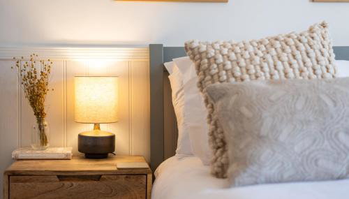 Charming 2 Bed Cottage - within city walls - free parking- garden - Foto 3