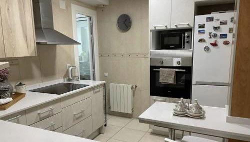 Alojamiento espacioso ideal para visitas en grupo - Photo 4