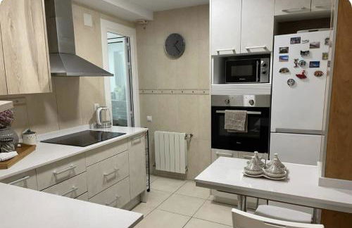 Alojamiento espacioso ideal para visitas en grupo - Photo 4