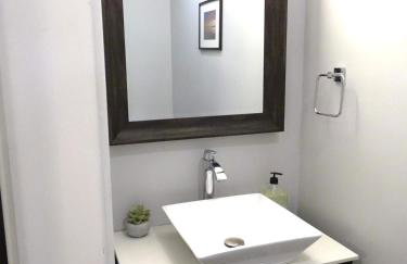 Park-Side Home in Jamaica Plain - Foto 17