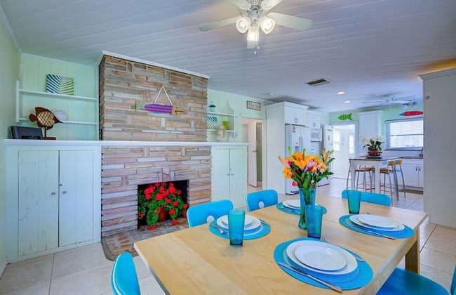 Driftwood Beach Oasis - Foto 3