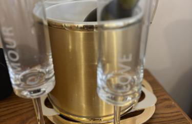 A2 Studio, Mins to Downtown, UofM, Hospitals, Restaurants & Stadium - Foto 16