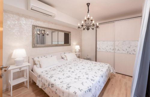 ISLAND HVAR LUXE Holiday Villa Maslina with Beach - Photo 42