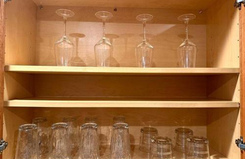 Cozy 1BR Retreat Near Transit, Dining And Parking - Foto 10