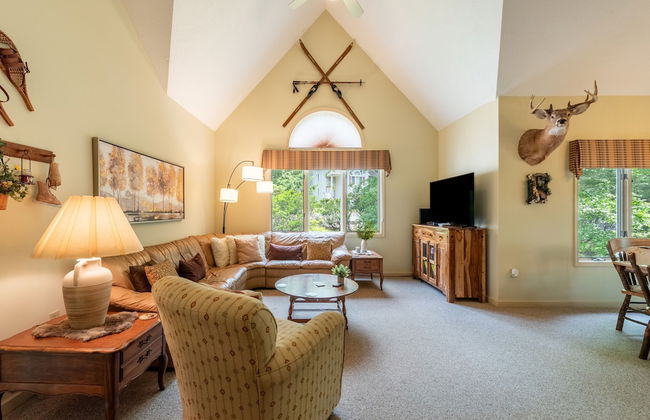 Twin Waters by Avantstay Patio Pool Table - Photo 5