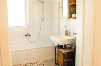 Shine Apartment Wackersdorf I - Foto 9