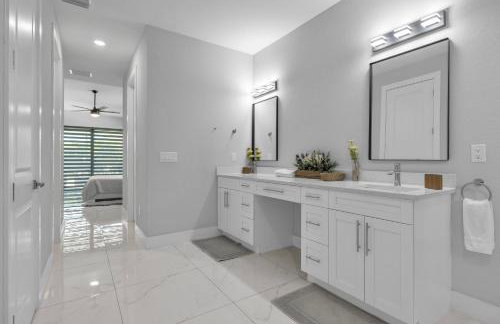 Cape Coral Oasis - Pool & Bintelli Golf Cart - Foto 44