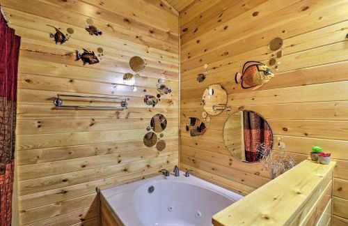 Cozy Heber Springs Cabin with Deck and Dock! - Foto 16