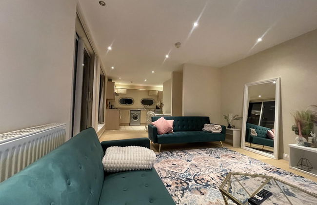 Free Parking Near City Centre & Stadium Sleeps 6-8 - Foto 14