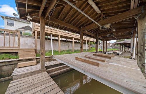 Houston Lake Retreat Pool Lake Front Spa - Foto 12