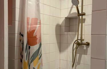 L'etage-30m2 au coeur d'un immeuble haussmannien - Photo 12