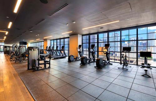 Ultimate Elegance Studio with Panoramic City Views - Foto 46