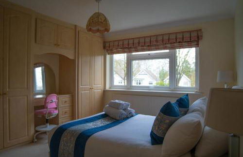 Farnborough Stay - 5 Bedroom - Foto 11