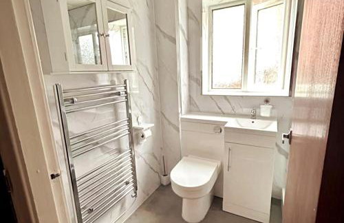 Oldham Bungalow Retreat: 2BD Peaceful Comfort - Foto 21