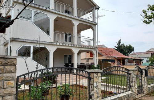 Apartmani Tunjic - Photo 6