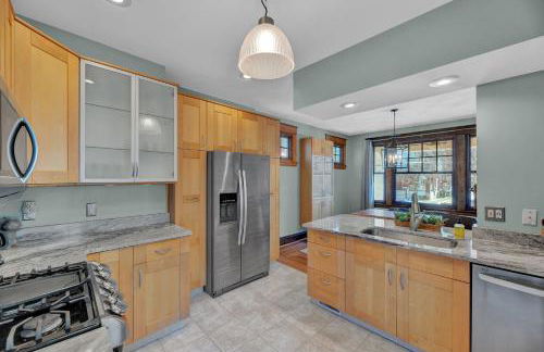 Oakley Square 3br Charmer - Total Walkability 3 Bedroom Home by RedAwning - Foto 8