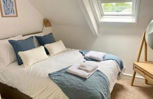 Central Tenby 3 Bed Apt Sleeps 6 to 8 Dog Friendly - Foto 10