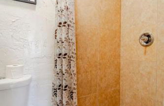 Pvt ROOM in Shared home Near Beach - Foto 54