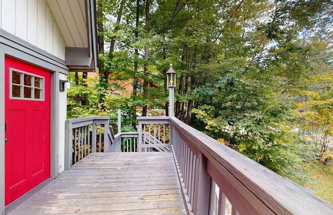 Treehouse Home Brought to you by GetAway Vacations - Photo 56