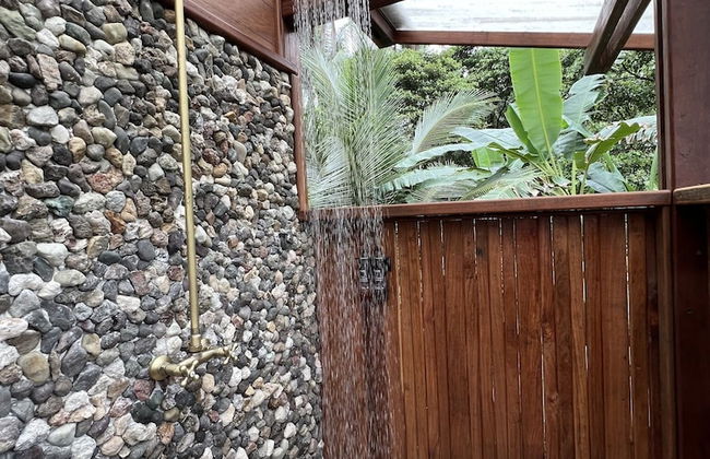 Irana Pacific Hotel - Photo 5