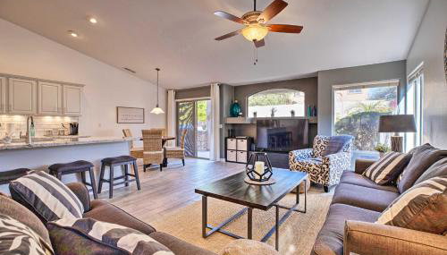 Close to Hikes! Snowbird Oasis with Pool in Estrella - Foto 2