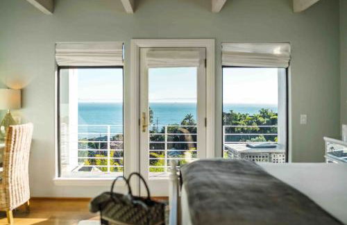 Summer Beach House - Photo 1