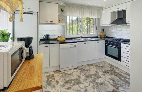 VILLA ROSSELLÓ with private pool - Foto 5