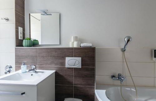 Centrally located 2-room apartment - Foto 29