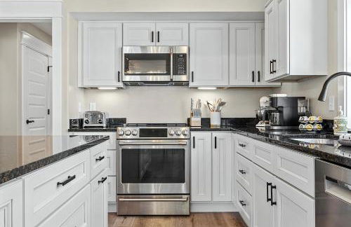 Coho Cottage, Village of Empire MI, Steps from SBD - Foto 9