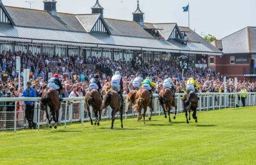 Cosy 2-BDR Apartment & 15 minutes to Edinburgh by train & Free Parking - Foto 39