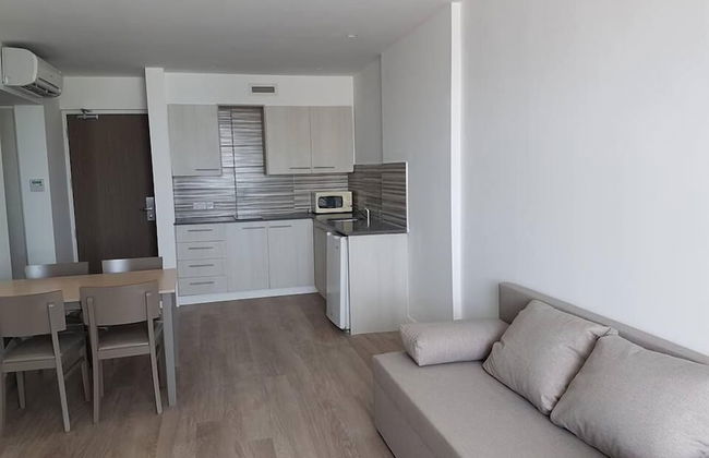 Melini Hotel Suites - Photo 20