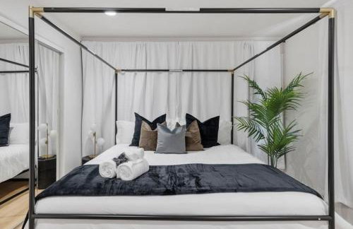 Modern Elegance- Big Group - Games - Sleeps 10 - Photo 20