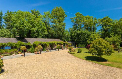 Tonge Barn - Photo 3