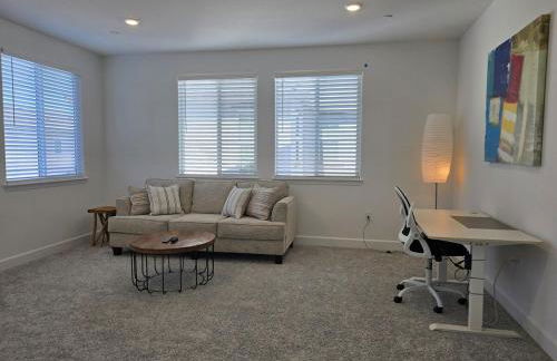 Beautiful Roseville Home - Quiet Neighborhood - Near Galleria Mall - Foto 3