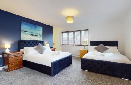 5bed House, 8 Double beds Perfect for large groups - Foto 14