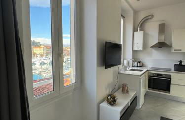 Nice Port, French Riviera - Photo 10