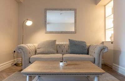 Brand New Riverside Apartment - Foto 16