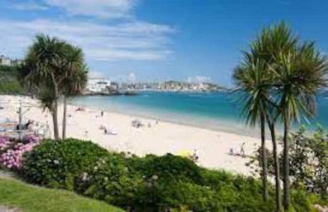 Large newly refurbished modern house, part sea views, south facing garden, parking - Photo 32